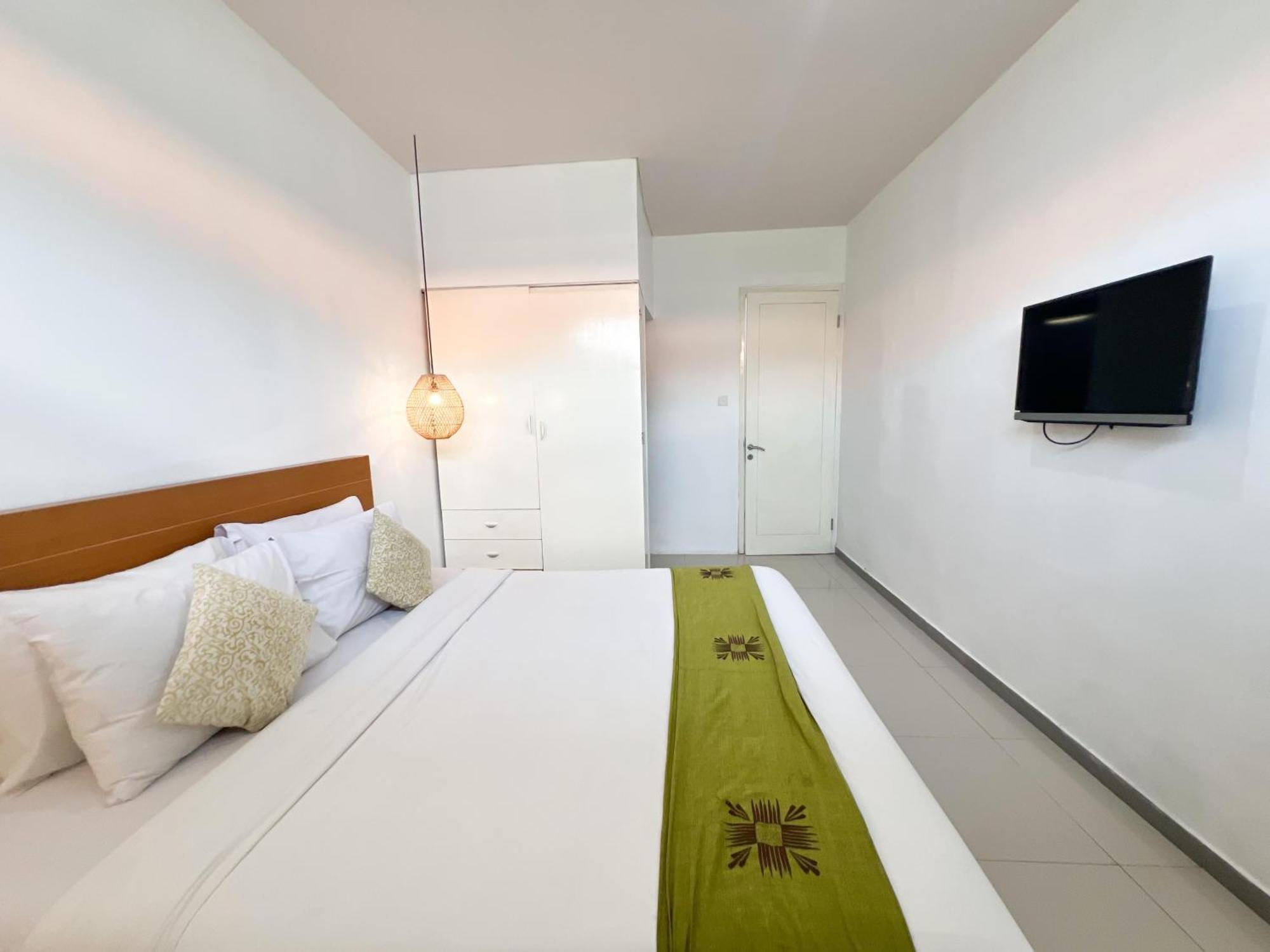 แอปเปิล สวีท อพาร์ตเมนต์ Hotel เกอโรโบกัน ภายนอก รูปภาพ