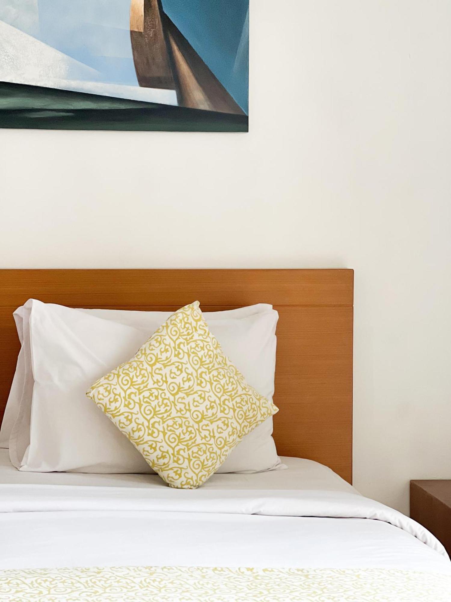 แอปเปิล สวีท อพาร์ตเมนต์ Hotel เกอโรโบกัน ภายนอก รูปภาพ