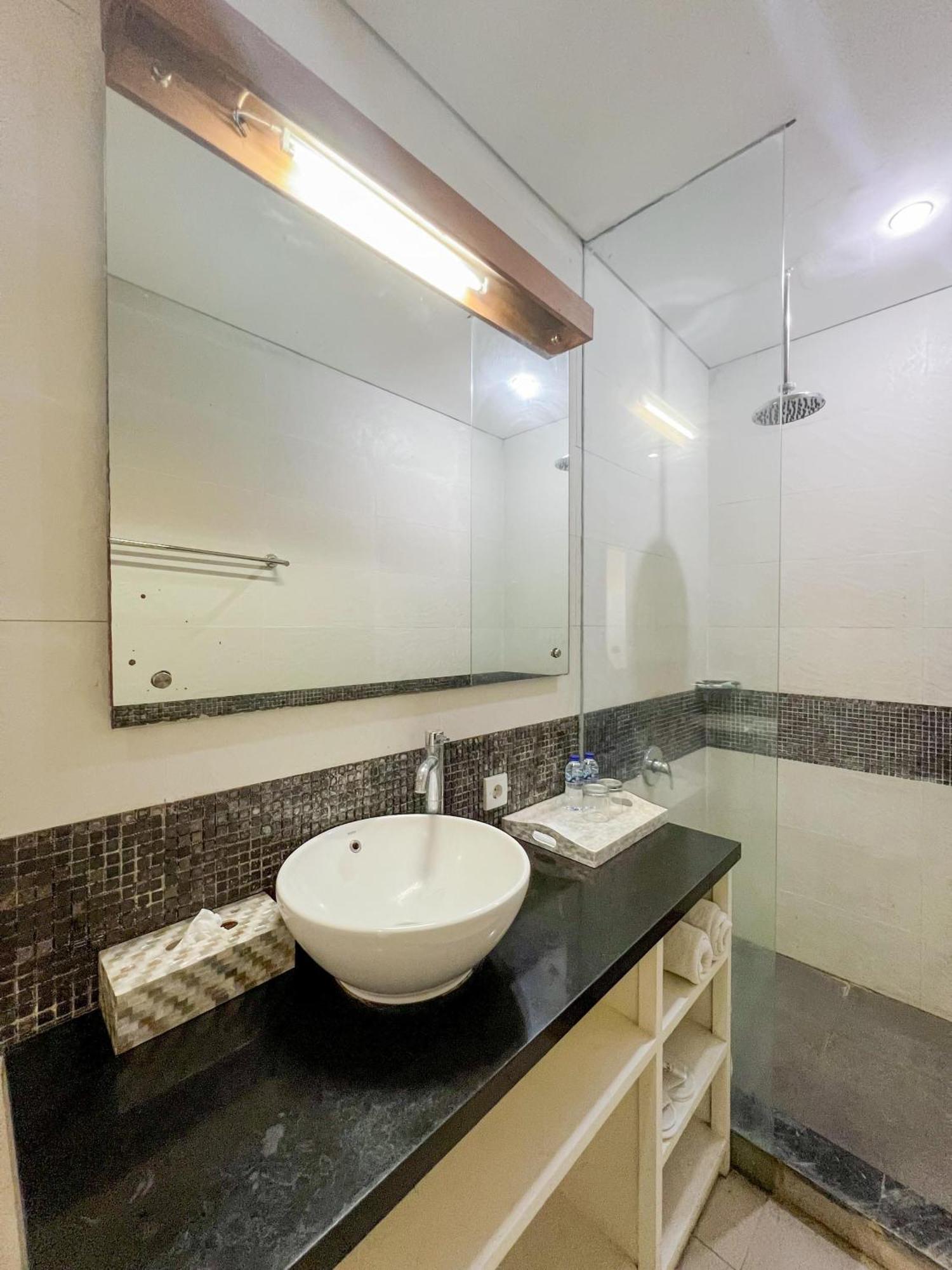 แอปเปิล สวีท อพาร์ตเมนต์ Hotel เกอโรโบกัน ภายนอก รูปภาพ