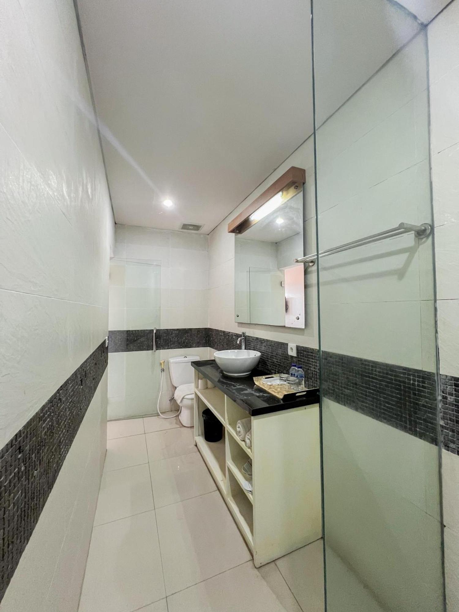 แอปเปิล สวีท อพาร์ตเมนต์ Hotel เกอโรโบกัน ภายนอก รูปภาพ