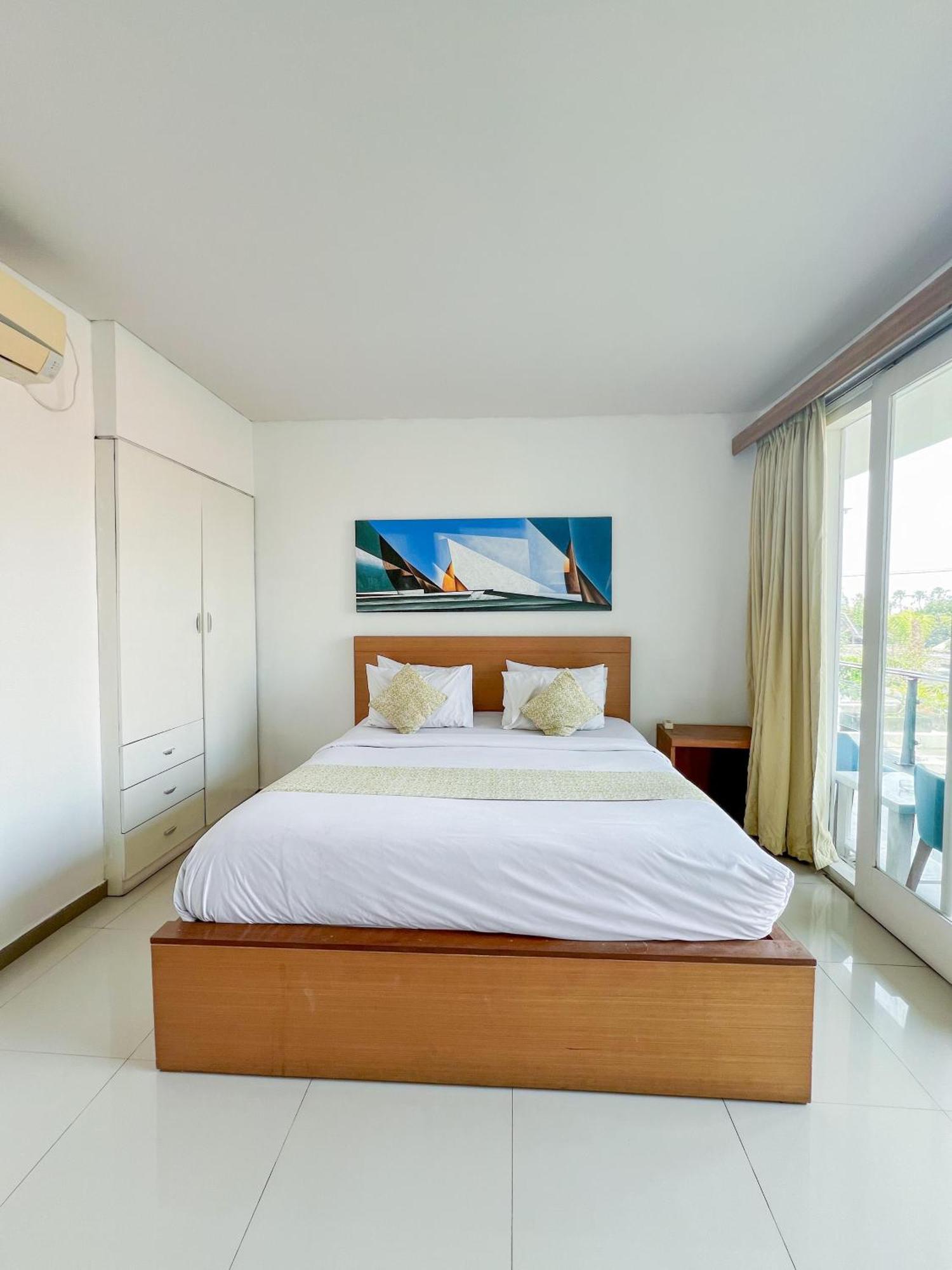 แอปเปิล สวีท อพาร์ตเมนต์ Hotel เกอโรโบกัน ภายนอก รูปภาพ